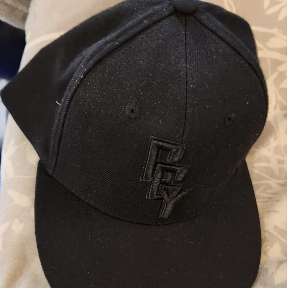 Calgary Flames hat - Picture 1 of 2